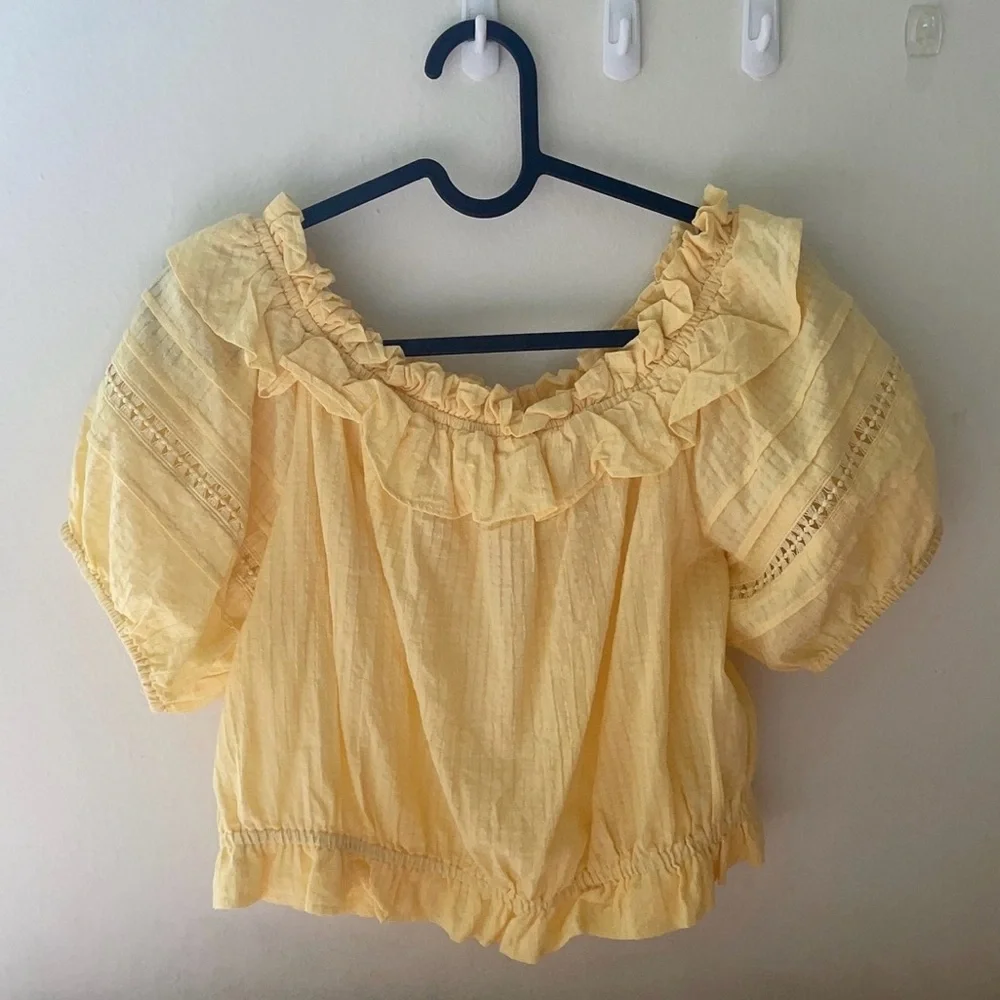 H&M Light Yellow Ruffled Crop Top - Picture 1 of 5